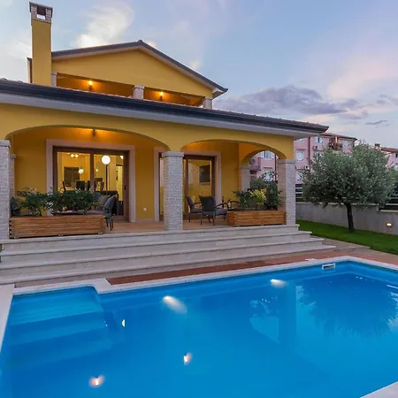 Holiday home Mala Porec