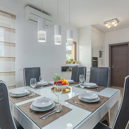 Mala Holiday home